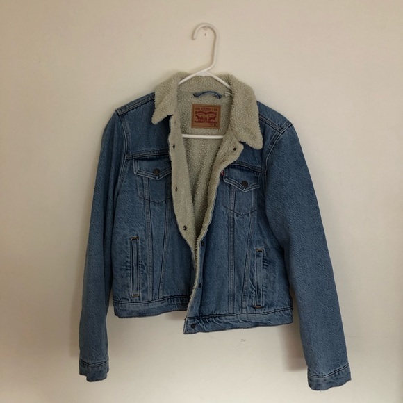 Levi’s Jacket - Picture 2 of 3